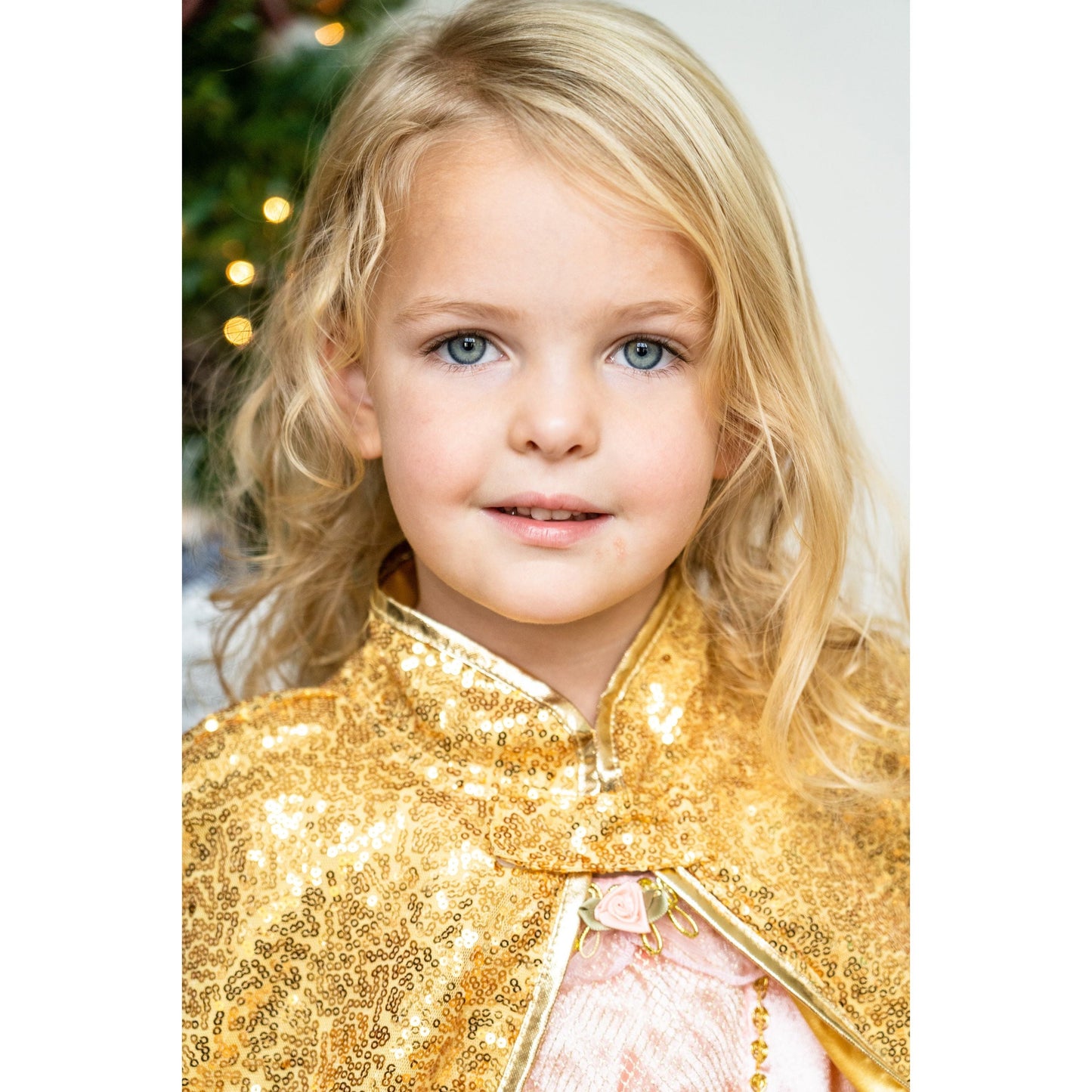 Gold Shimmer Cloak - Princess